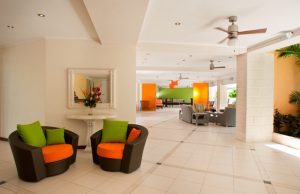 7-Radiisson-Aquatica-LobbyLounge
