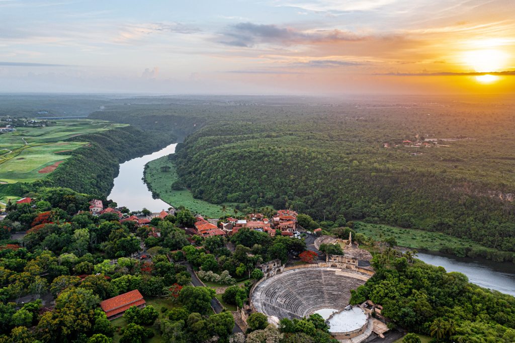 Chavon_-Amphitheater2