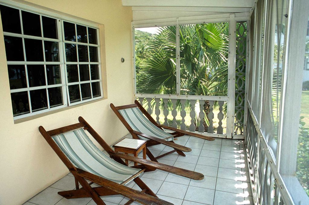 Deluxe-2-Double-Beds-2