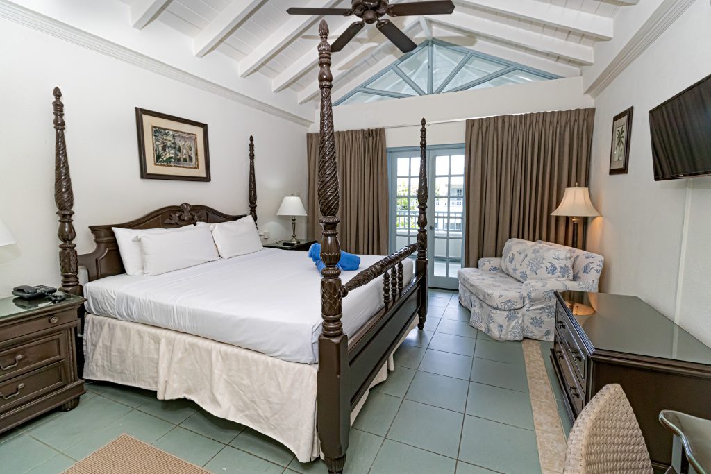 Deluxe CourtyardKing