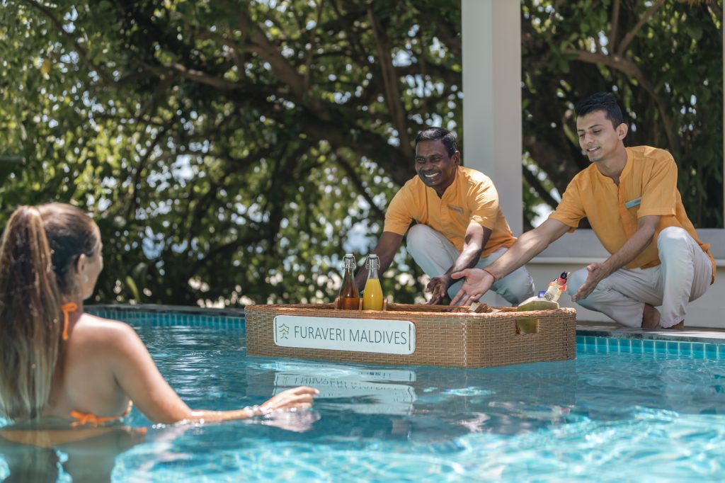 In-Villa-Dining-_X8I1519