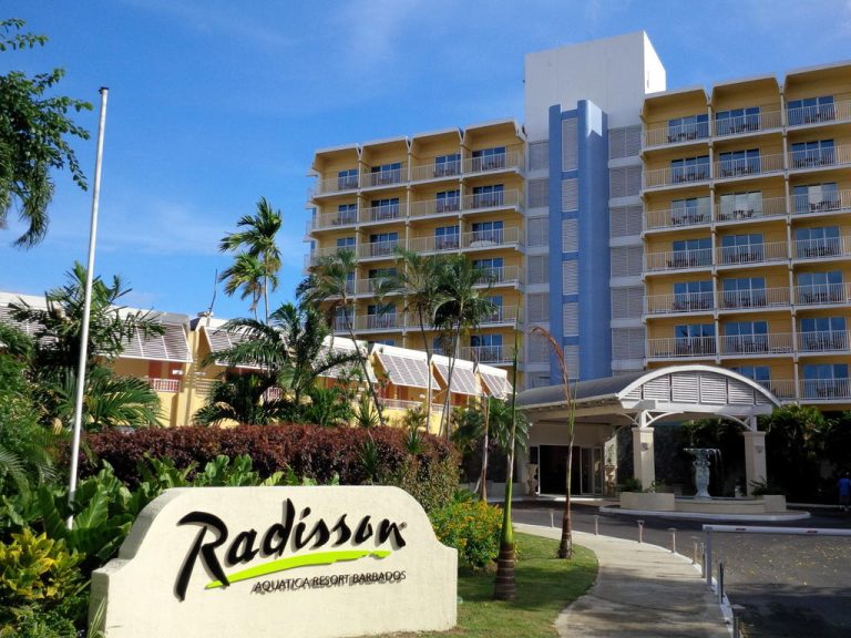 SetRatioSize10241024-1-Radisson-Aquatica-Entrance-Sign-3-April-2013-Copy2