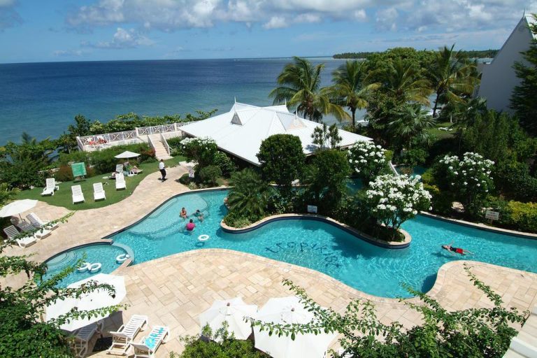 Tropikist Beach Hotel & Resort