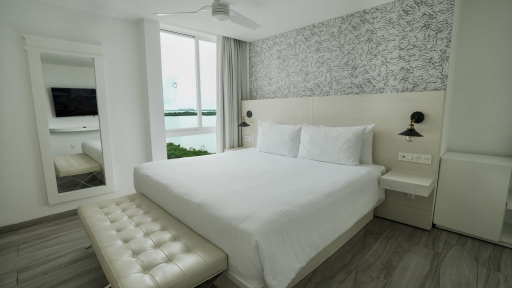 Standard King 02 OLEO Cancun