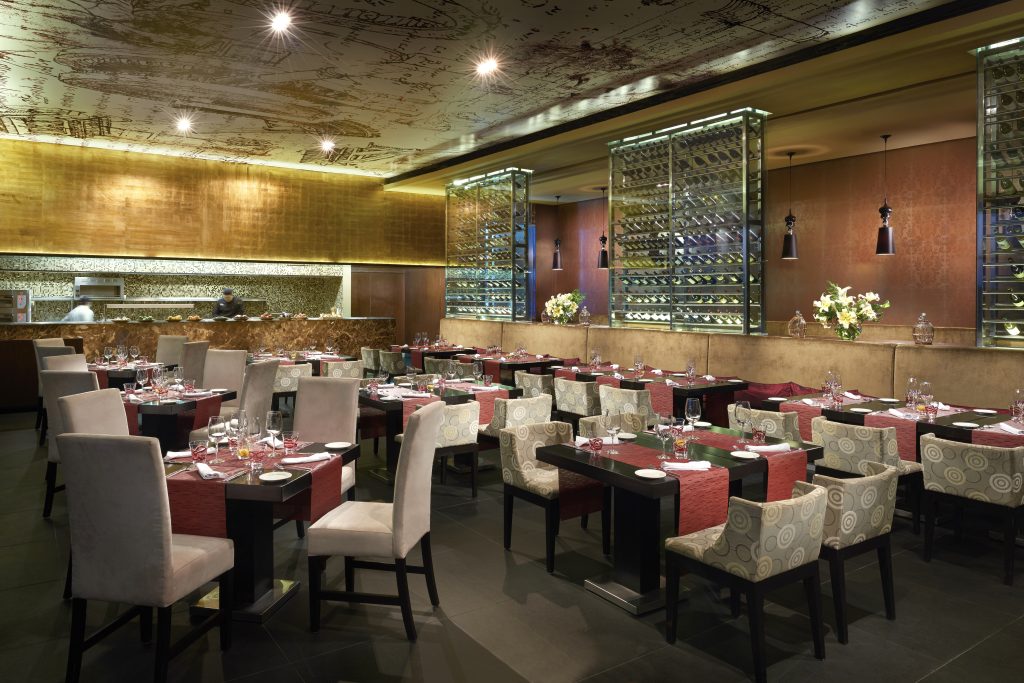 Azul Fives Arezzo Restaurant