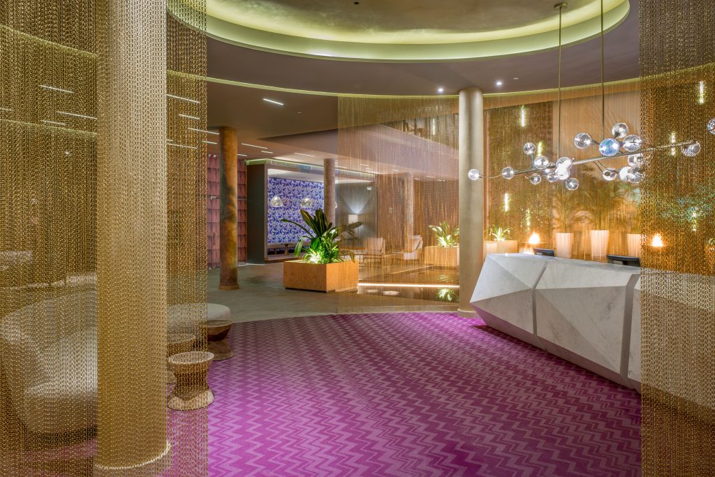 The Fives Downtown. Curio by Hilton. Photography: Victor Elias Photography.