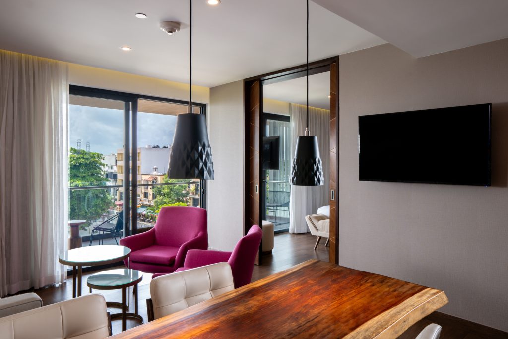 The Fives Downtown Two Bedroom Whirpool 3