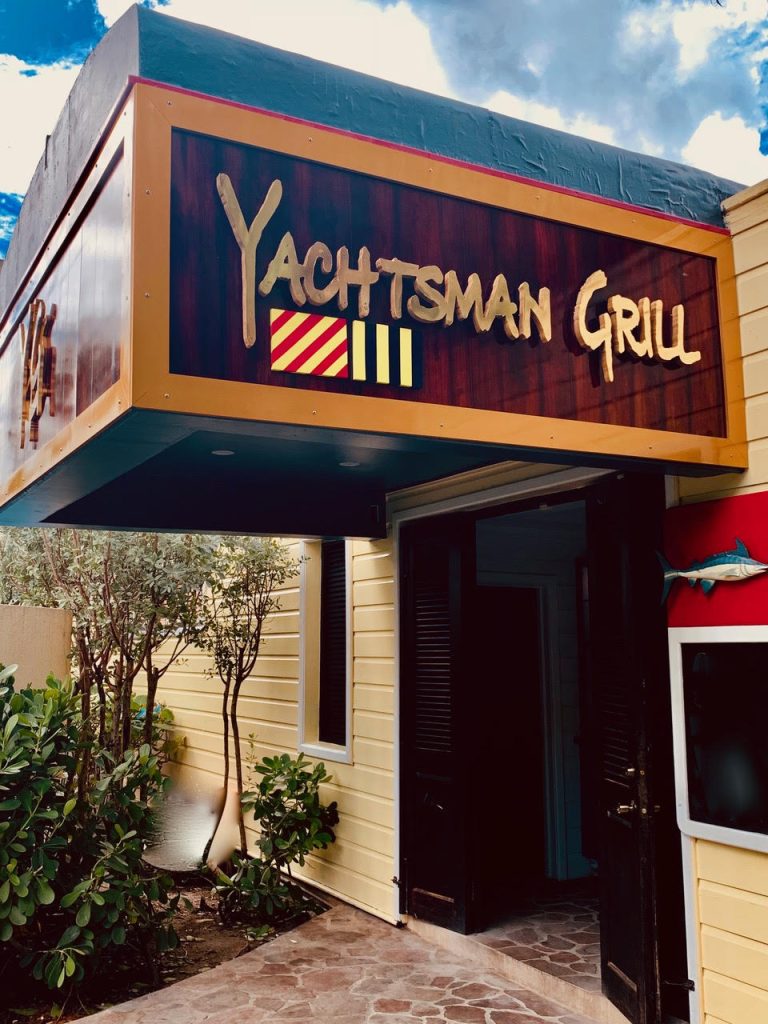 Yachtsman-Entrance