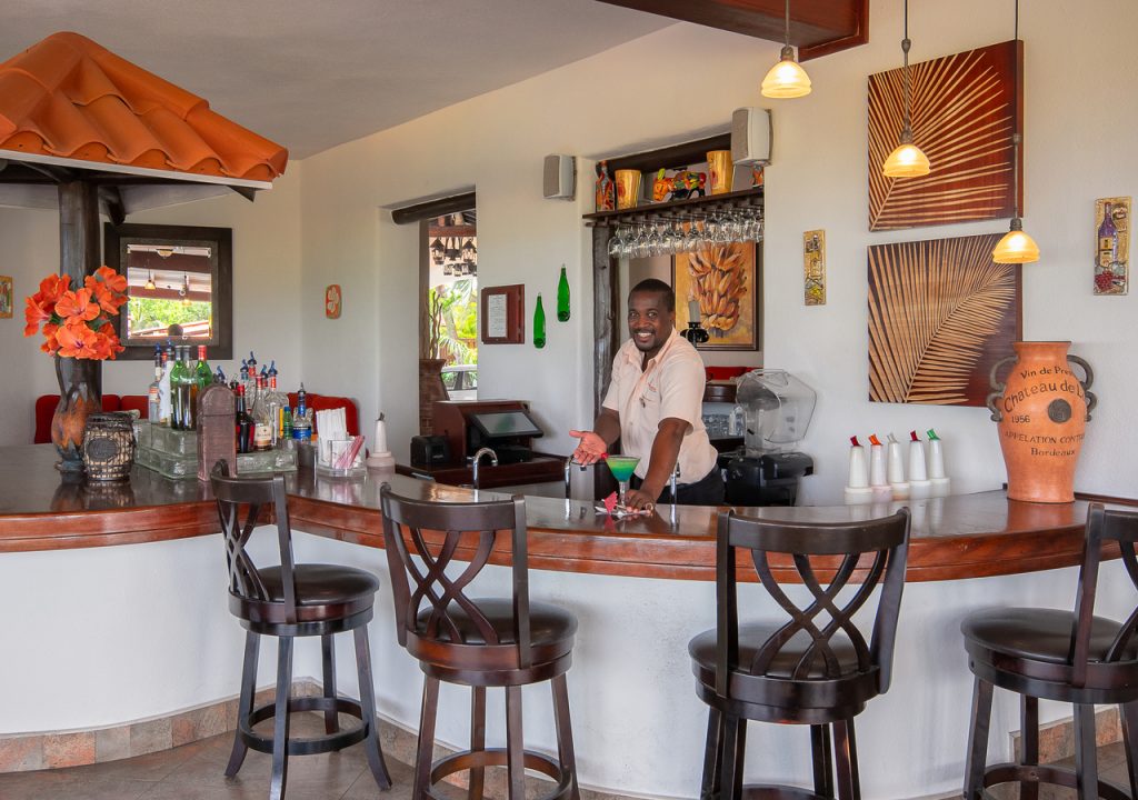 main bar