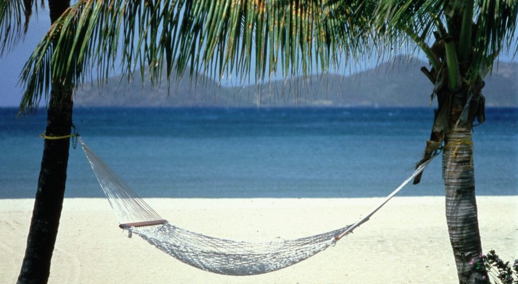 oualie-beach-resort-nevis-hammock2